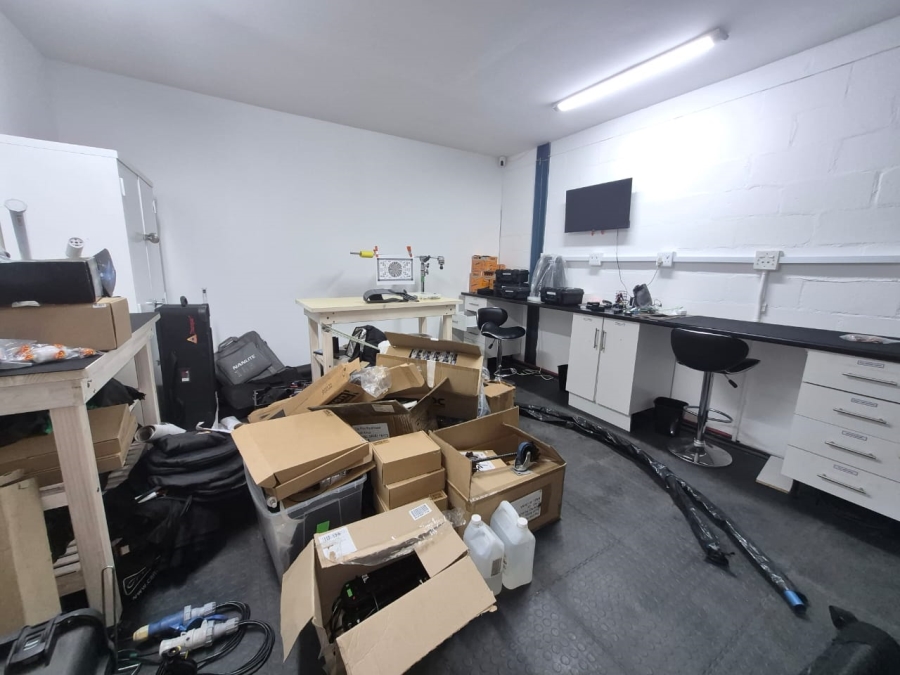 To Let Commercial Property for Rent in Maitland Western Cape